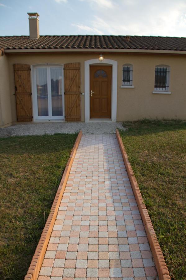 Les Lauriers De Lomagne Villa Lavit Buitenkant foto